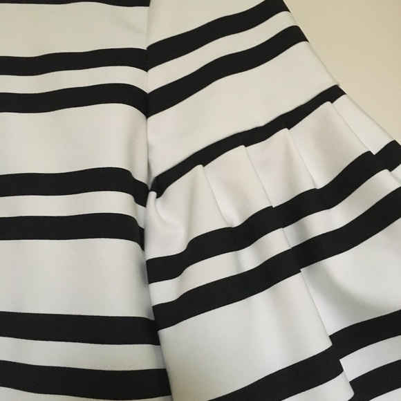Zara striped crop top bell sleeve - Picture 6 of 8